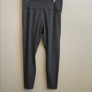 Nike Cropped Gray Leggings Size Medium.